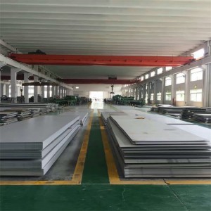 Las industrias aplicadas de las placas de acero galvanizado